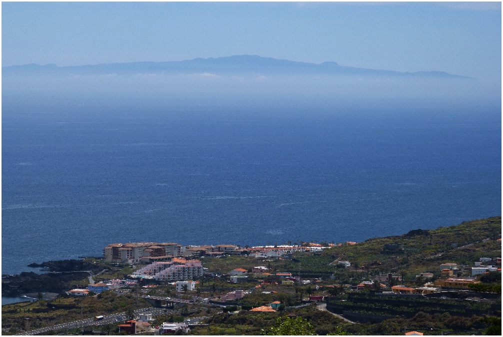 La Palma Foto La Gomera grüßt in der Ferne